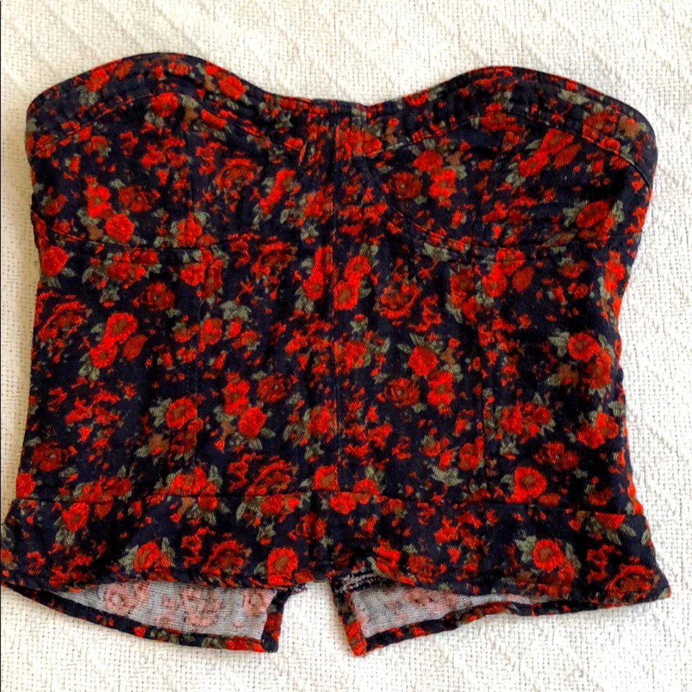 ⭐️ Zip-up Corset Style Strapless Crop Top